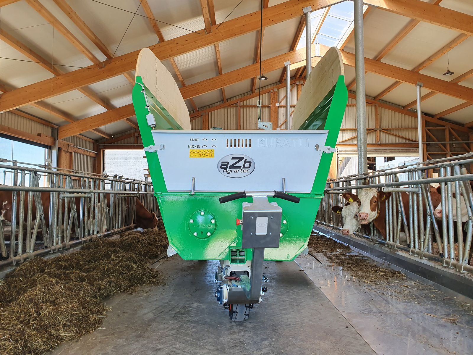 Kuratli Futtermischwagen elektrisch 7,5 m³ 3