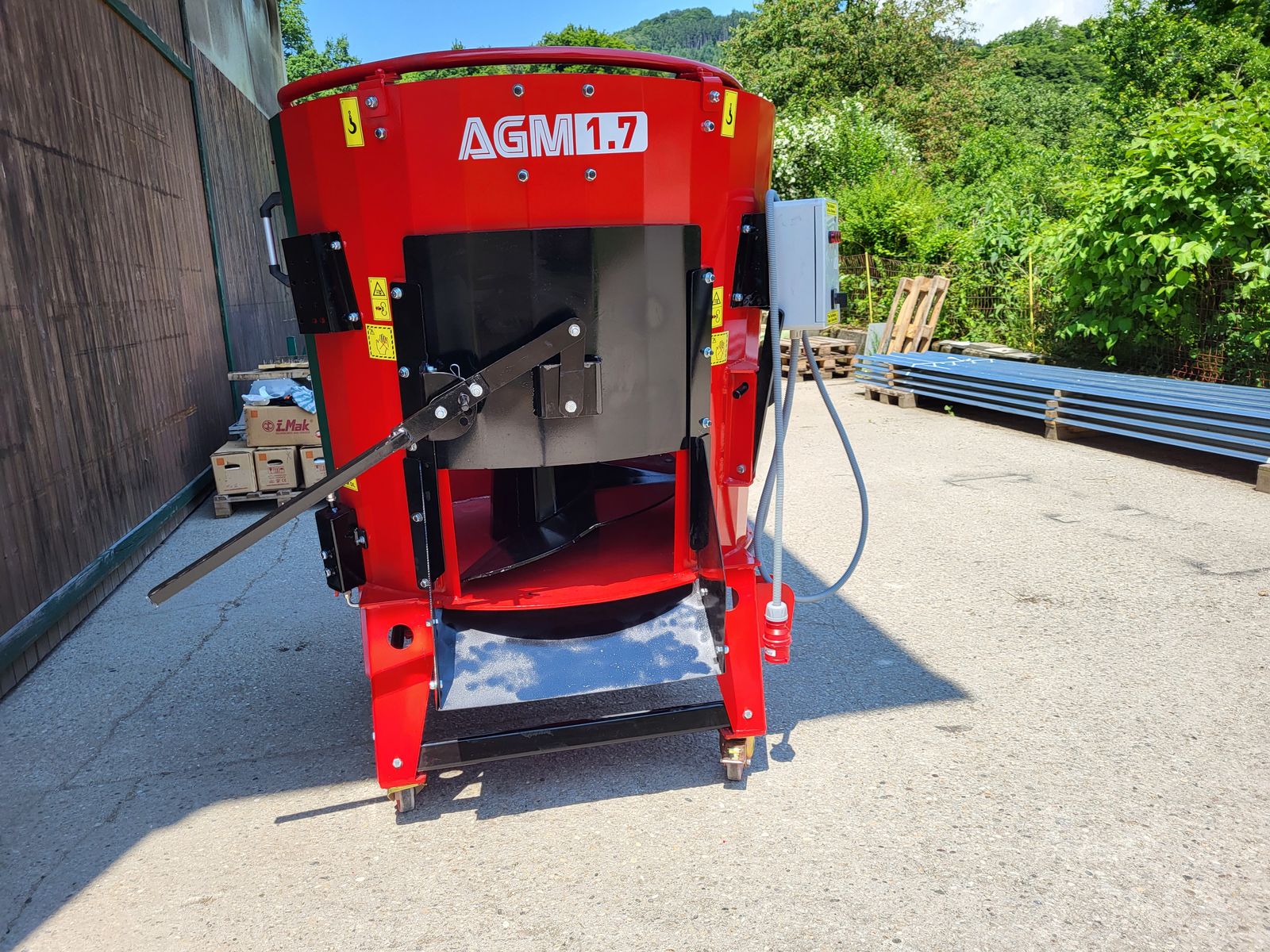 Futtermischer MINI vertikal 1,7 m³ elektrisch 3
