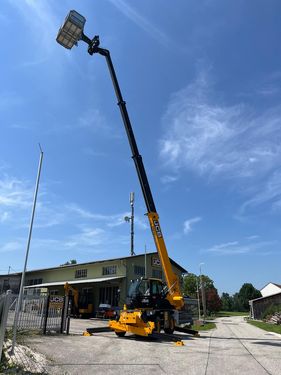 JCB 