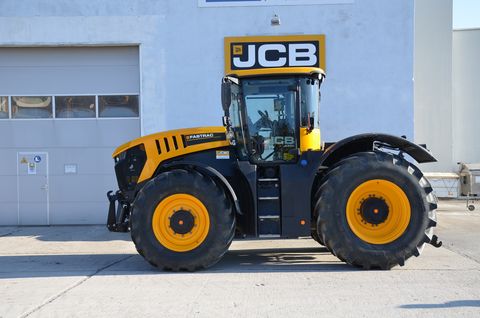 JCB 8330