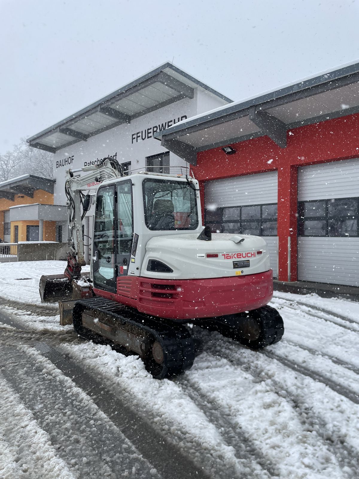 Takeuchi TB 290 POWERTILT  2