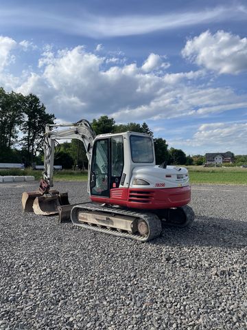 Takeuchi TB 290 Powertilt 
