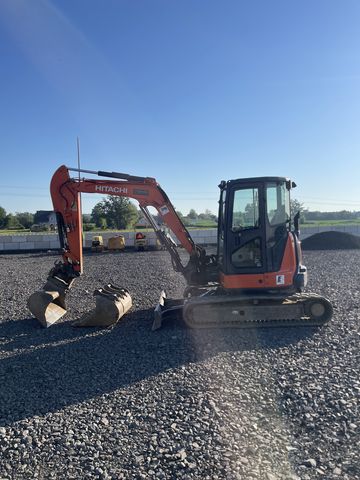 Hitachi Zaxis 48 U Powertilt 