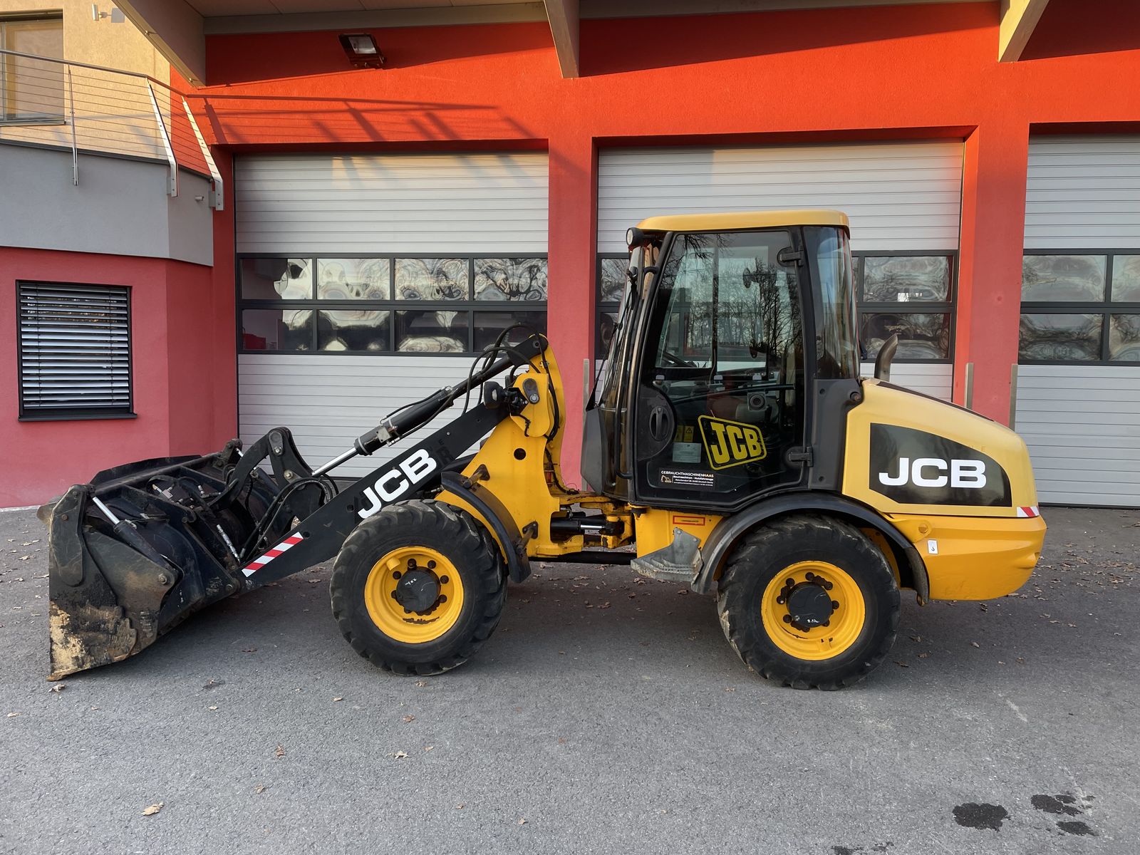 JCB 406 1