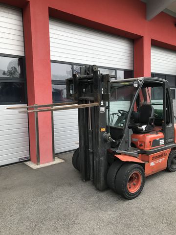 Nissan 2,5 Tonner 