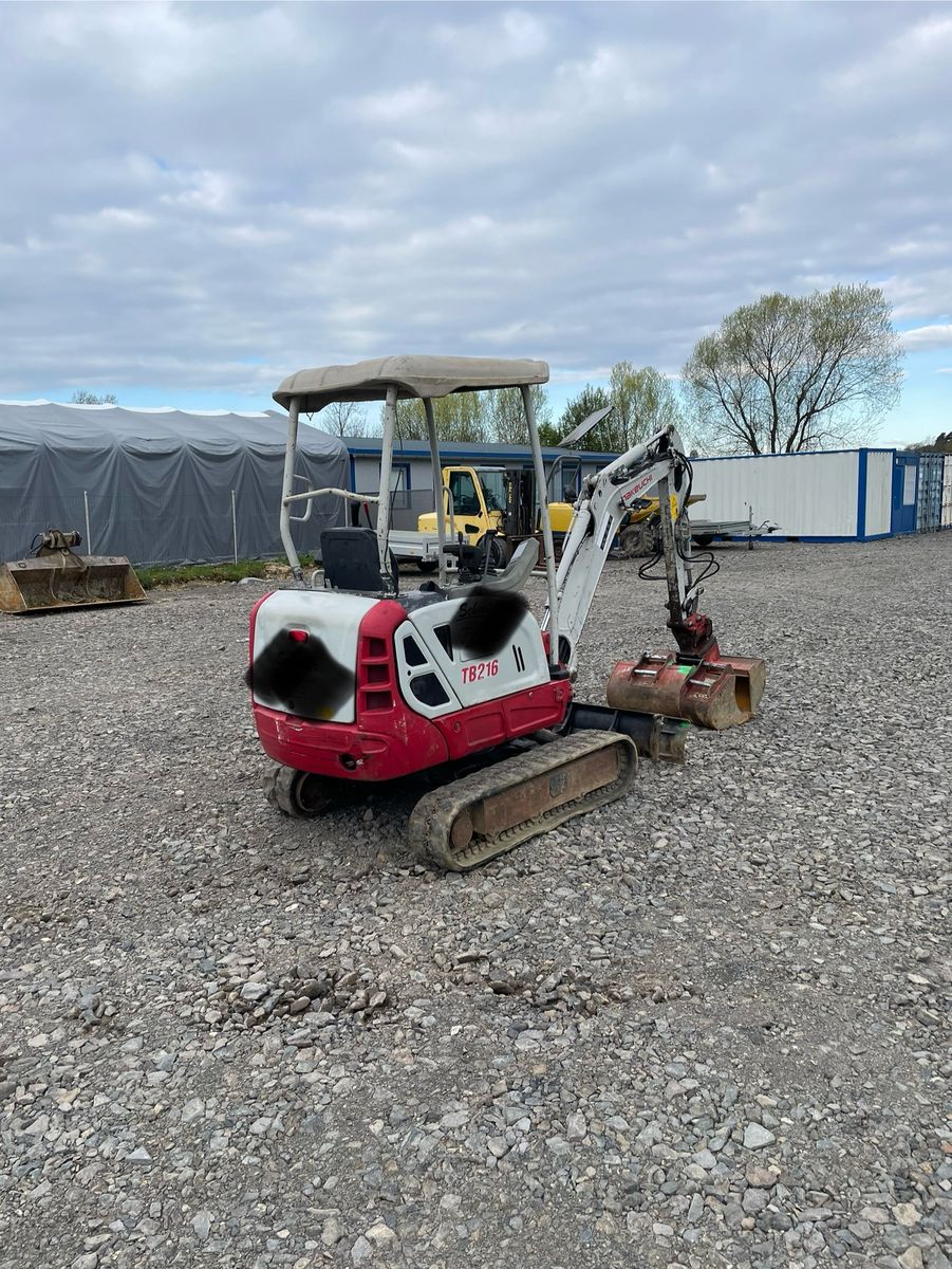 Takeuchi TB 216  3