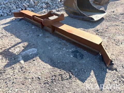Sonstige Planeringsbalk S70