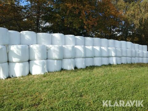 Ensilage 30 st Rundbalspress 3