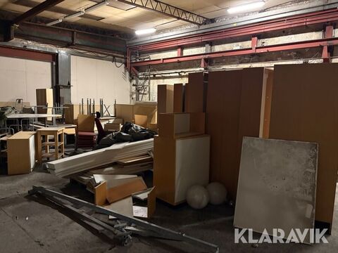 Parti med kontorsmöbler 2