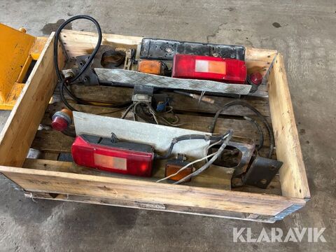 Sonstige Baklyktor med konsoler Volvo
