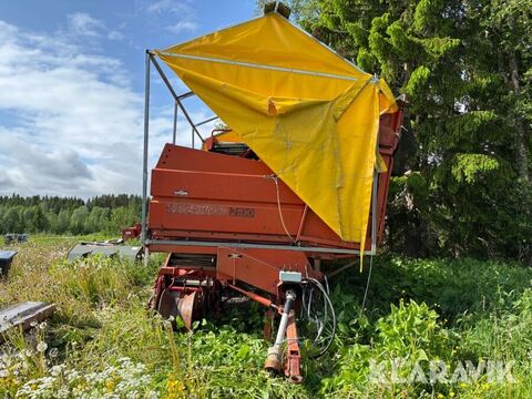 Kverneland Underhaug 2100 2