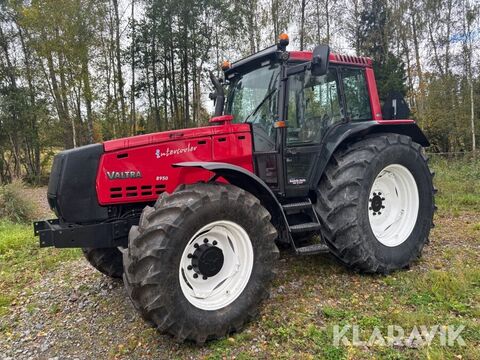 Valtra 8950