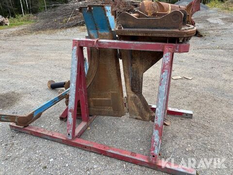Kabelplog Petterssons Smide S60 med stativ 3