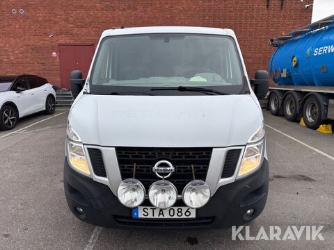 Nissan NV400 2