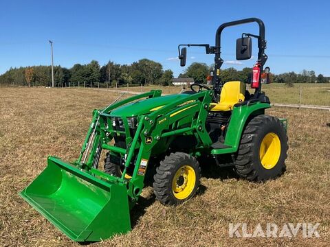 John Deere 3038E