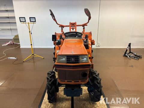 Kubota Bulltra B1-15 2
