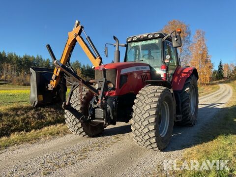 Massey Ferguson Dyna6