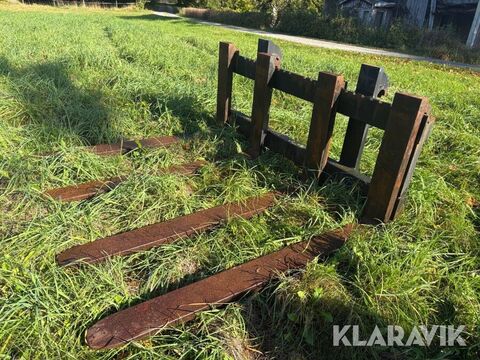 Sonstige Gaffelställ med 4 gafflar 8 ton