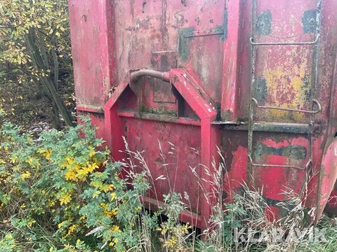Container fylld med på fälg 2