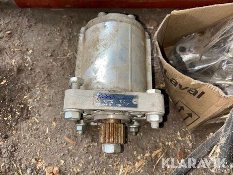 Hydraulpump med hydraukolv med slang 2