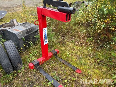 Sonstige Pallgaffelställ tillsmonterad kran