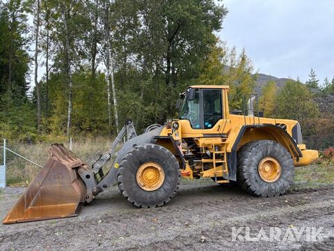 Volvo L220F 2