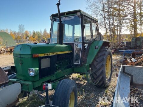 John Deere 3130