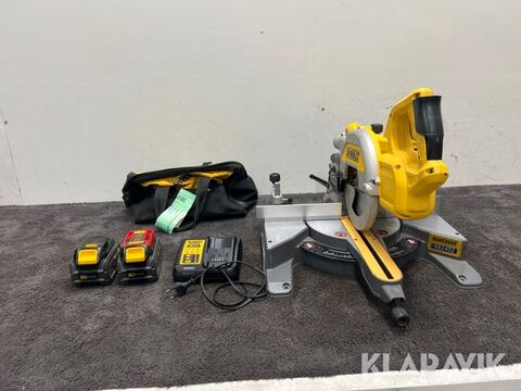 DeWalt DCS777