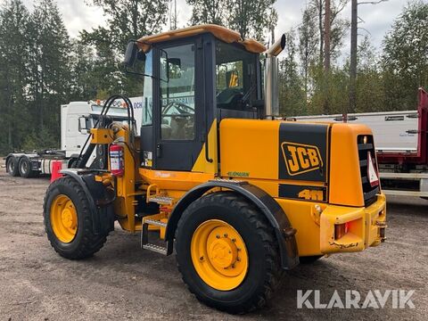 JCB 411 3