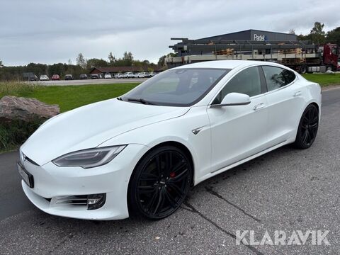 Sonstige Model S P90D 511 hk