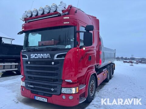 Scania R520 8X4