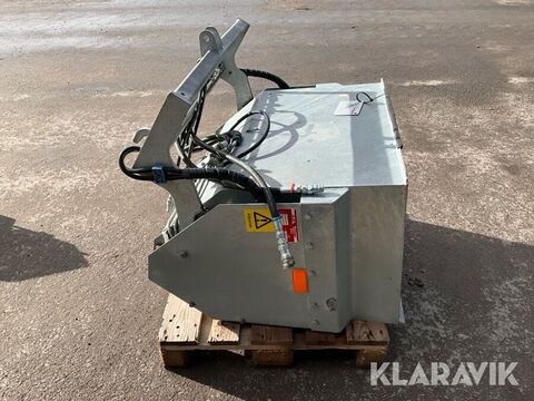 SP300 3