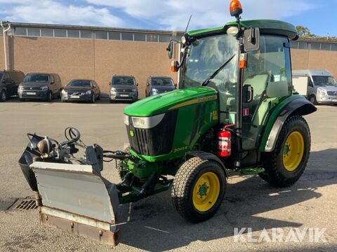 John Deere 3045R 3