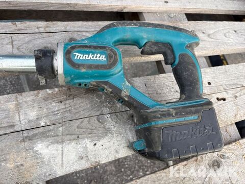 Makita DVR 450 3