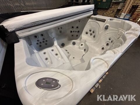Coast Spas Apex Lounge Classic Curve 50 3