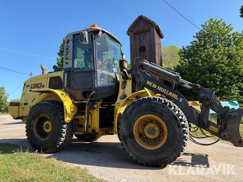 New Holland W130B 3