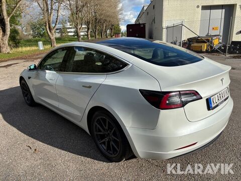 Model 3 3