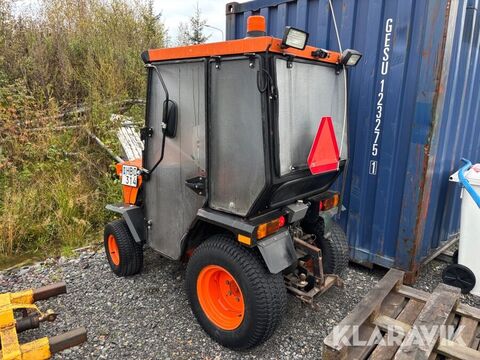 Kubota B7100 HST 3