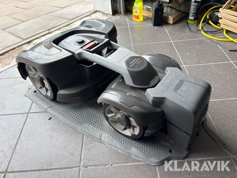 Sonstige Auto Mower 435X AWD