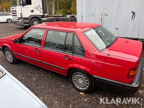 Volvo 940 GL 2