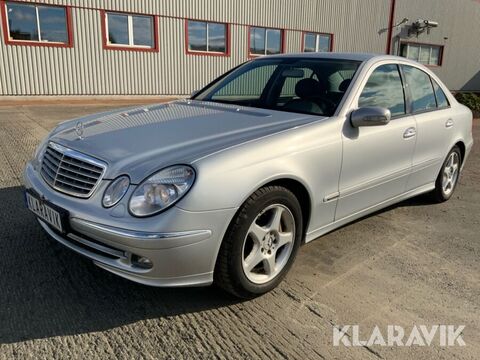 Mercedes E 280 2