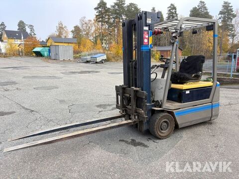 Komatsu FB16M-2E