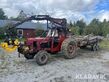 Massey Ferguson Traktor med kran och Skogskärra Massey Ferguson 