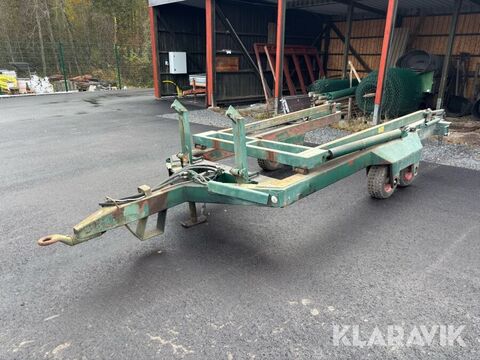 Sonstige Bygelvagn med 7st containrar