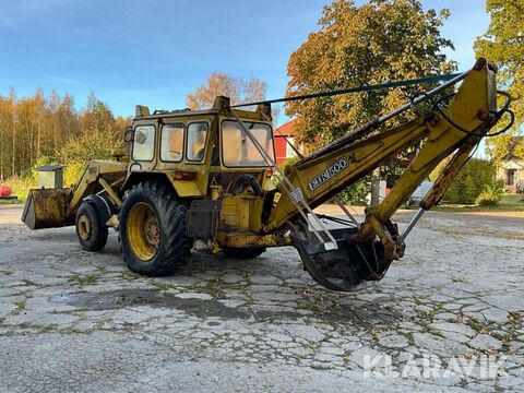Massey Ferguson MF 3305 3