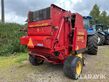 New Holland 648