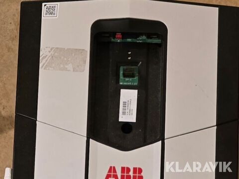 ACS880-11-032A-3+0J400+K470 3