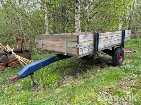 Sonstige Skogsvagn med avtagbart flak