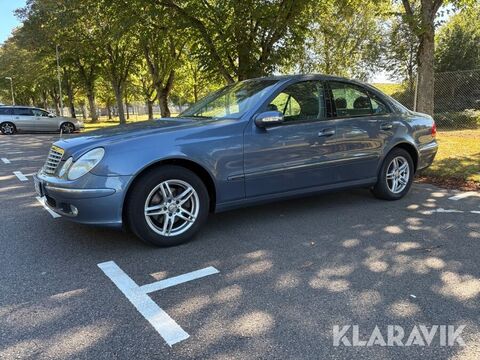 Mercedes E 240
