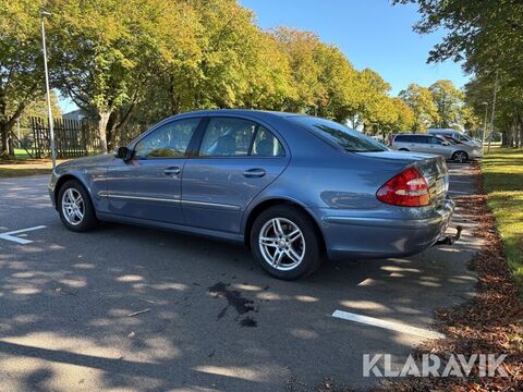Mercedes E 240 3